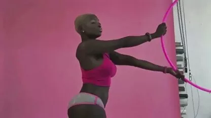 فتاة سخيف على النافذة سكسي اجنبي نيج