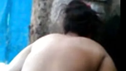 ذهبت لغسل في نفس الوقت ، وينتهي فيديو سكس حيوانات تنيك بنات في الحمام