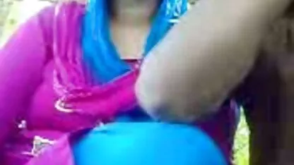 بعد الكلية ، تذهب الفتيات على فلم سكسي فيديو الفور إلى الممثلين