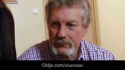 انتقد دليل مقاطع سكسي روعه على هامش التعارف عشوائي