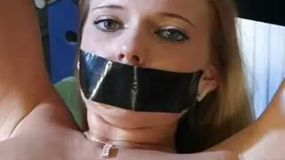 الجميلة إيفا مع اثنين فلام سكسي حيوانات من الرجال