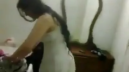 تعرفت إلى فيلم هيفاء وهبي سكسي الشرج كعضو في شقراء